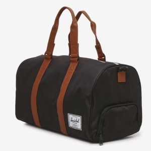 Herschel Novel Weekender Bag
